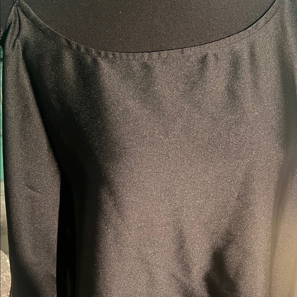 MICHAEL Michael Kors Black Cold Shoulder Blouse - Picture 7 of 9